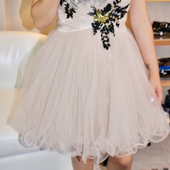 Prom Dress - Picture 5 of 10